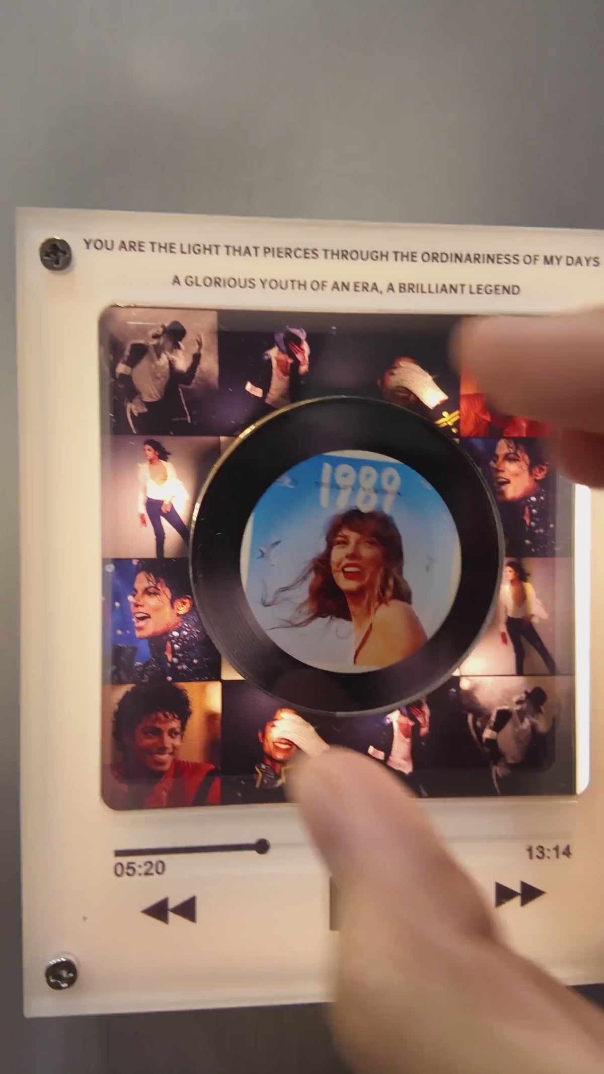 NFC PhotoGlow™ Magnetic Music Light